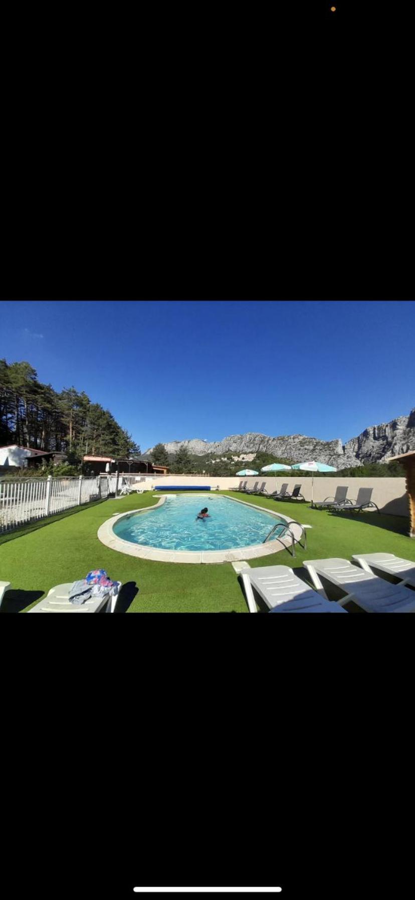 Mobilhome Comfort A La Montagne Saint-Auban  Exterior foto